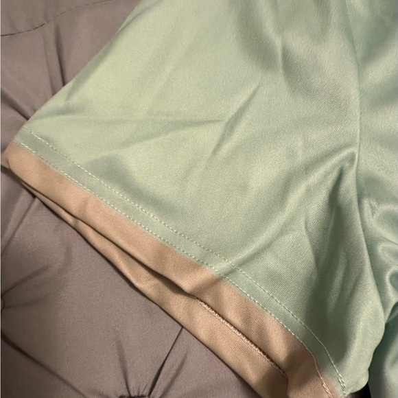 Men's Green Polo Shirt with Tan Collar - Picture 4 of 6